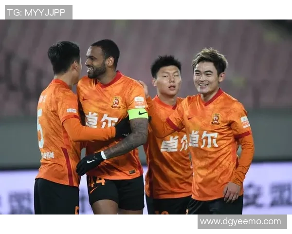 武汉足球队速度之争引发热议球迷观点各异解析背后真相